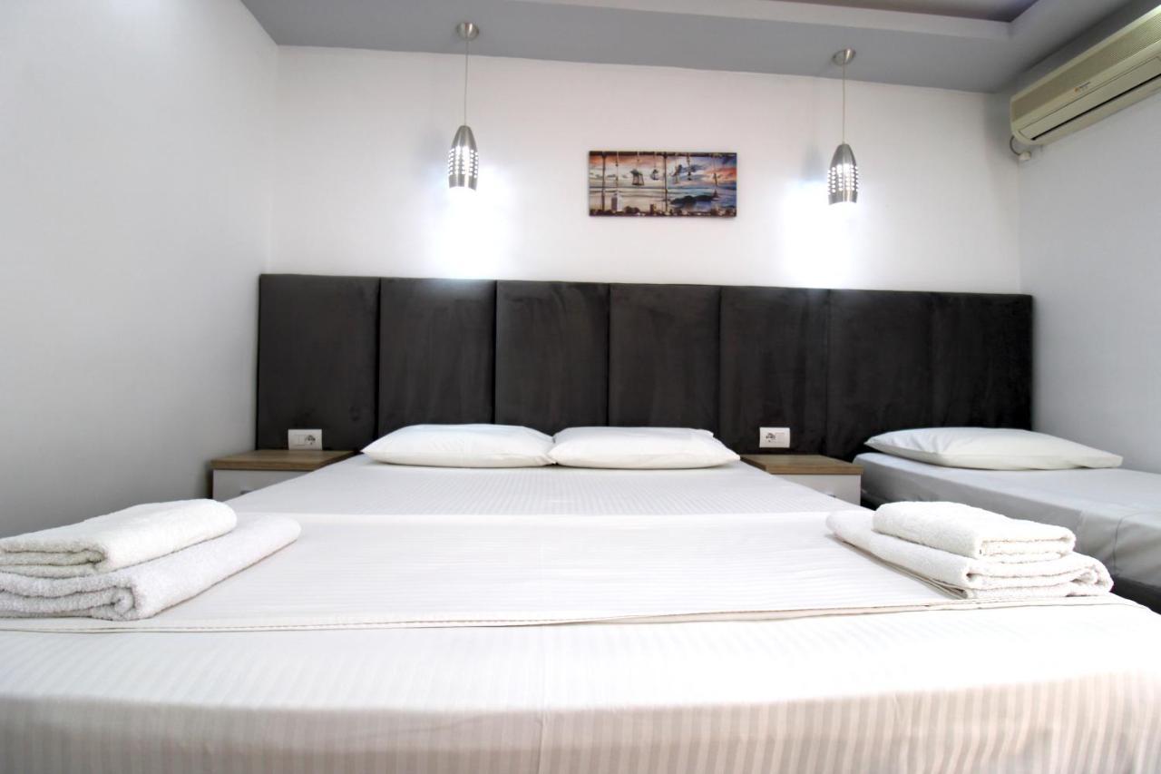 Reni Risi Gasthof Ksamil