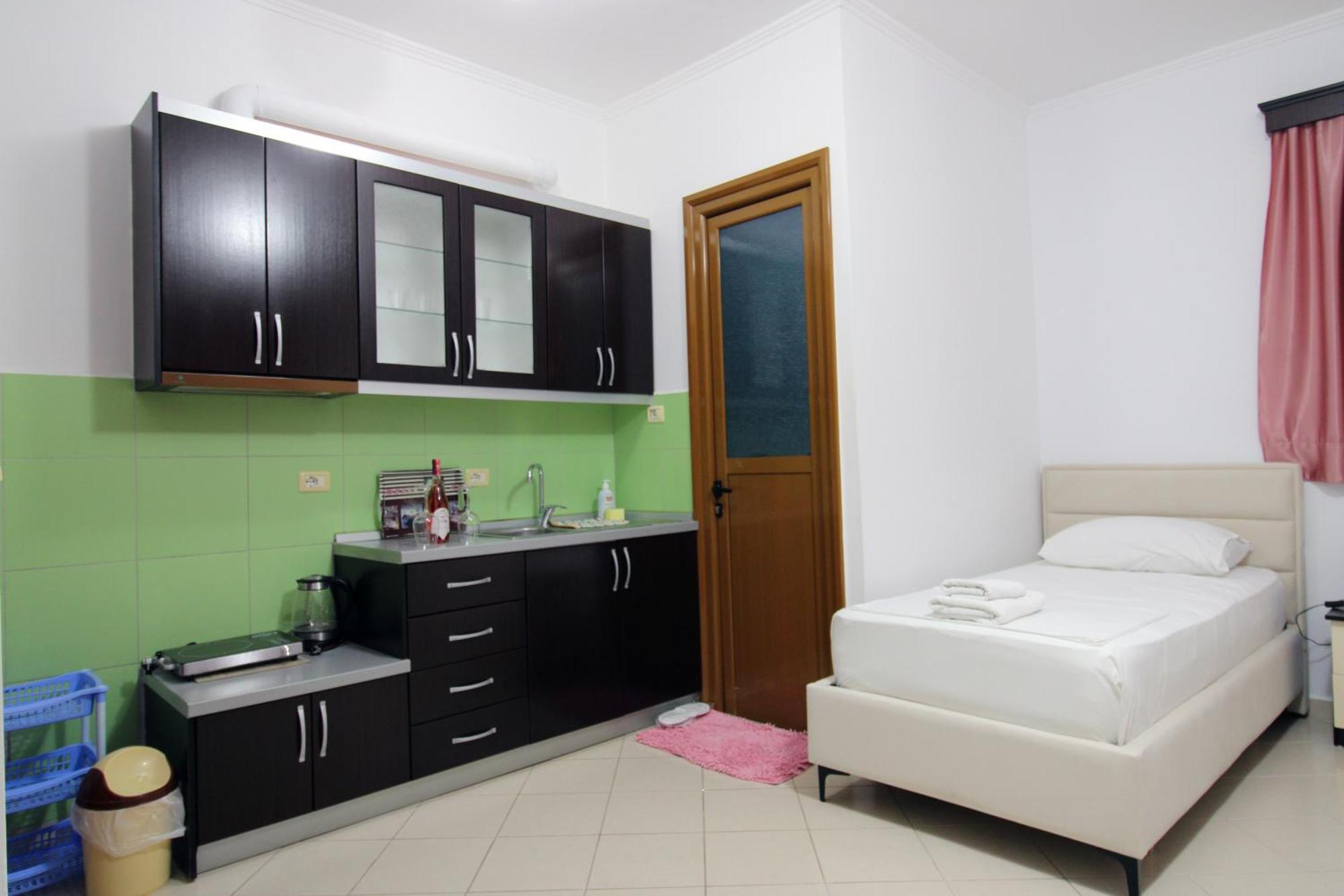 Guest house Reni Risi Ksamil