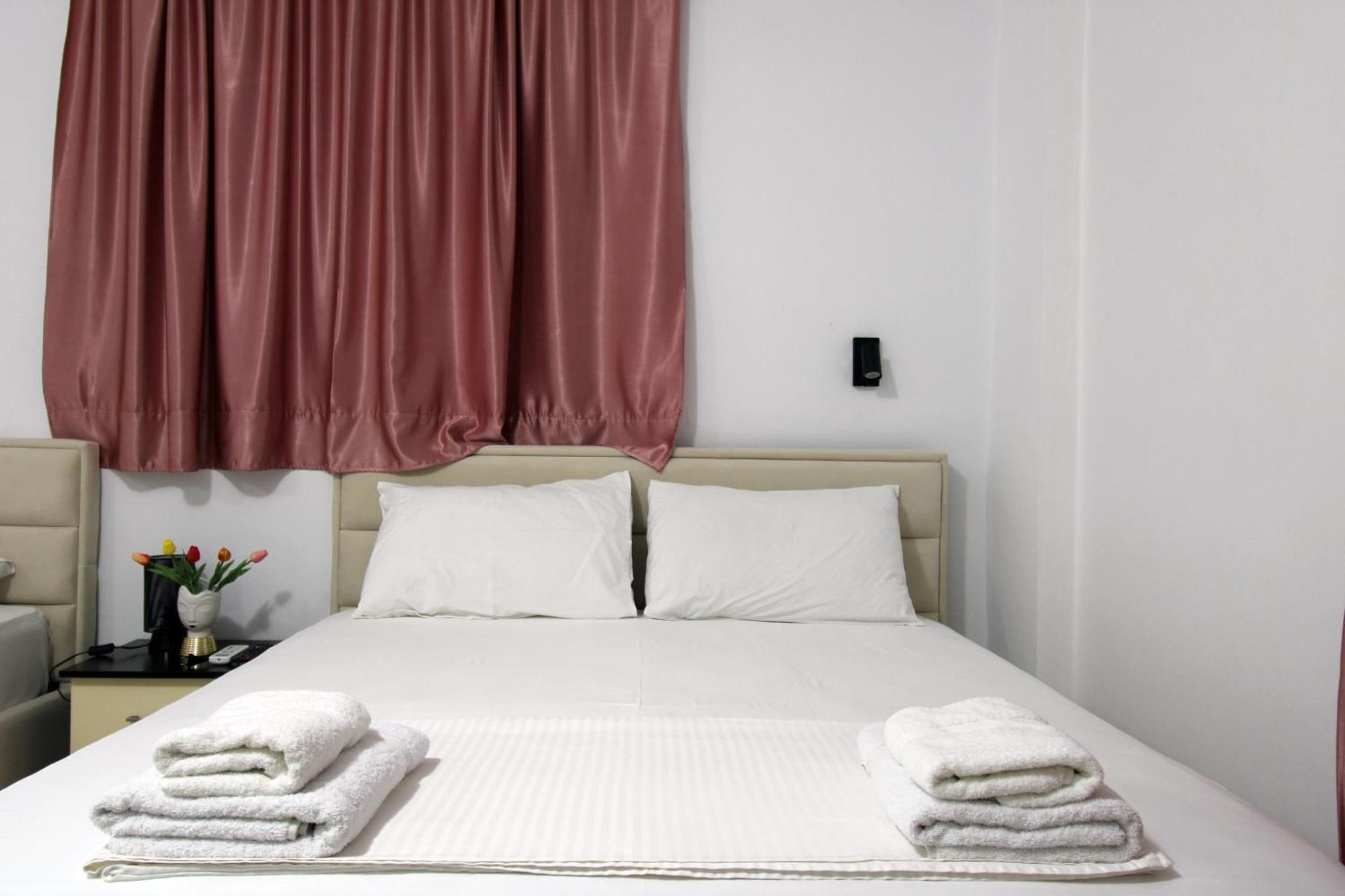 Reni Risi Guest house Ksamil